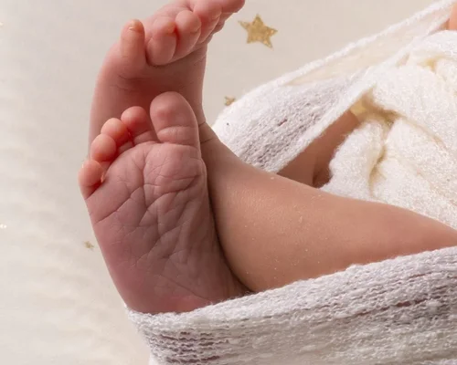 Réflexologie bébé émotionnelle - Atelier à Millau, O Creux de l'Eau